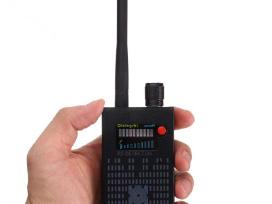 Blakiu detektorius aptinka sekimo iranga GPS Gsm