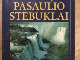 Parduodamos įvairios knygos