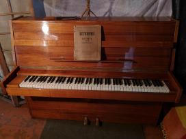 Pianinas "Riga"