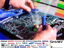 Projektoriu remontas lempu keitimas lempos Overmax