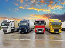 Parduodama įmonė su transporto licencija.