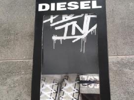 Diesel naujagimio atributai