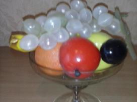 Vaza su vaisiais