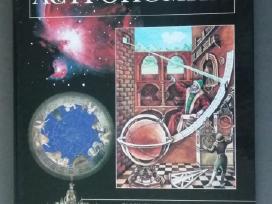 Knyga. Astronomija