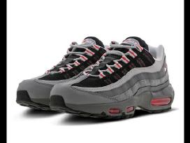 Nike Air Max 95 taille 45 - Vinted
