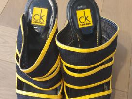Calvin Klein basutės