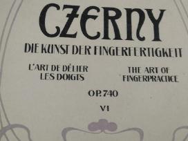K.černi Etiudai fortepijonui