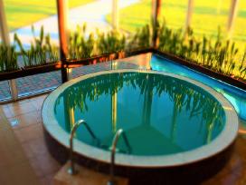 Pirties su baseinu, jacuzzi (dzakuzi) kubilo nuoma