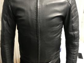 Vyriska odine striuke