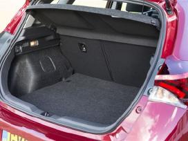 Toyota Auris bagažinės dugno viršutinė lentyna