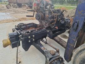 Trktoriaus Massey Ferguson 2017 metų dalys