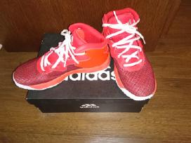 Kedai ,Adidas" mergaitei