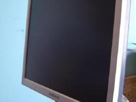 19' ir 17' LCD monitoriu Samsung