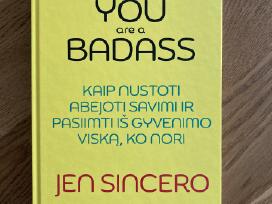 Parduodamos įvairios knygos