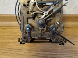 Seno laikrodzio mechanizmas