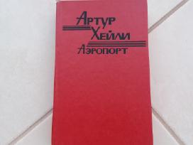 Parduodu роман "аэропорт" А. Хейли, 1991г., -496 с