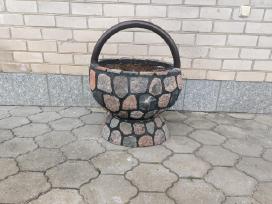 Akmeninis vazonas / gėlinė