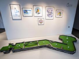 Mini golfas ofise