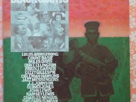 Dvigubas vinilas " Black Giants " ( Columbia )