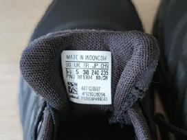 Nauji adidas kedai