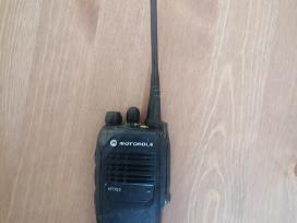 Motorola Ht750 Uhf Radio.