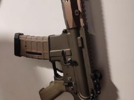 Pilnai metalinis Airsoft automatas m4