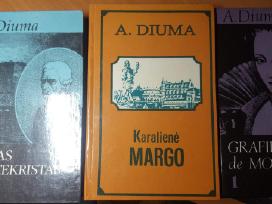 Parduodami Aleksandro Diuma (tėvo) romanai