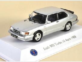 Saab 900