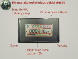 Ekranelis jėgainės akumuliatiaus būklei stebėti