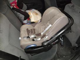 Maxi Cosi aut. kėdutė su Easybase 2 baze 0-13 kg.