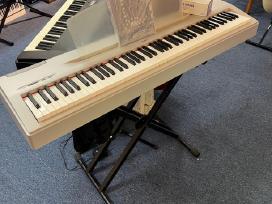 Korg Sp-170s,roland G-800,technics Kn-6000 Yamaha,