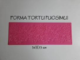 Naujos formos tortu puosimui kaina uz abi