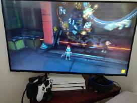 Playstation 4 pro + 43" 4k Hdr monitorius, priedai