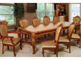 Nauji klasikiniai drožinėti stalai