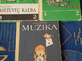 Seni vadovėliai