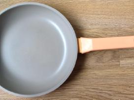 Keptuvė Uniwell 24 cm