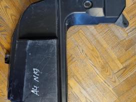 Audi A4 B6 Universalas Subwoofer Garsiakalbis