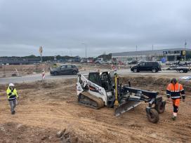 -Kita- -kita-, paving machinery