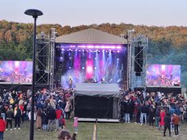 Scenų, scena, scenos nuoma, renginių įgarsinimas