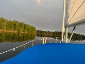Pasiplaukiojimas po Platelių ežerą Jachta Žemaitė