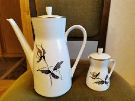 Porceleninis kavinukas su grietinėlės indeliu