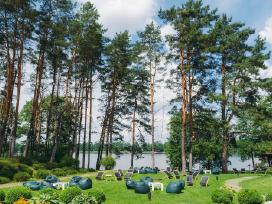 Sėdmaišių, gultų (šezlongų) ir staliukų nuoma