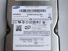 HDD Samsung 200gb, aušintuvas Intel 12v 0.42a