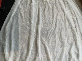 Baltos užuolaidos apie 280x240cm ( turime 1vnt)