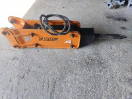 Parduodamas naujas hidraulinis kūjis 1600€