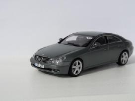 1/43 modeliukai MB Cls-class Mk1 C219 2004-2008