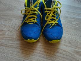 Reebok kedai
