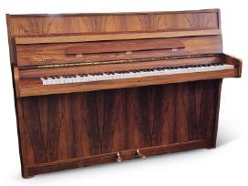 Pianinas August Hoffman mod. 3000 Švedija (Renner)
