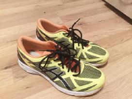 Asics kedai