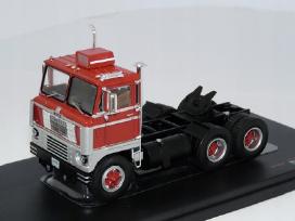 White 7400